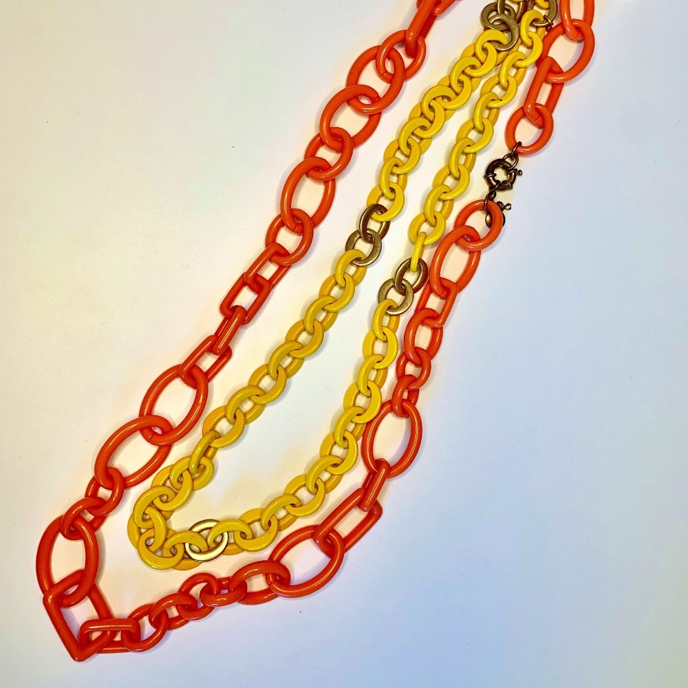 Vintage Plastic Chain Necklace